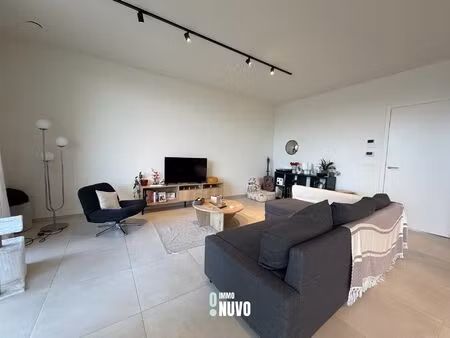 kwalitatief afgewerkt appartement in project zuidkaai