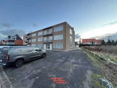 gelijkvloers appartement met 2 slaapkamers nabij het centrum