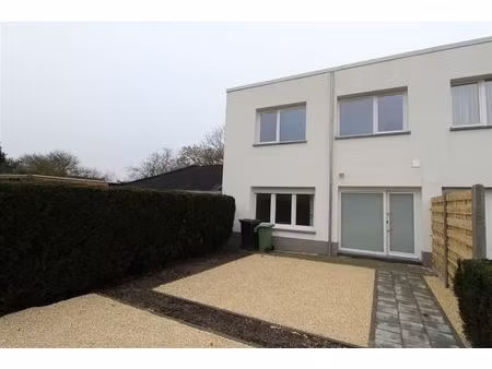 charmante gerenoveerde 3 slpk woning in oostakker