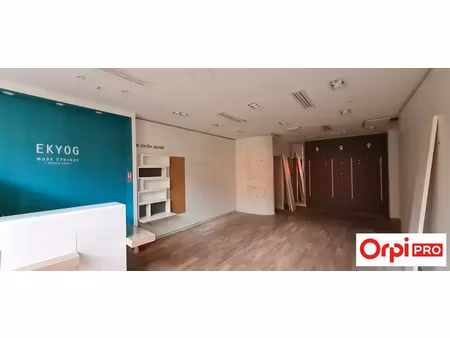 local commercial a louer