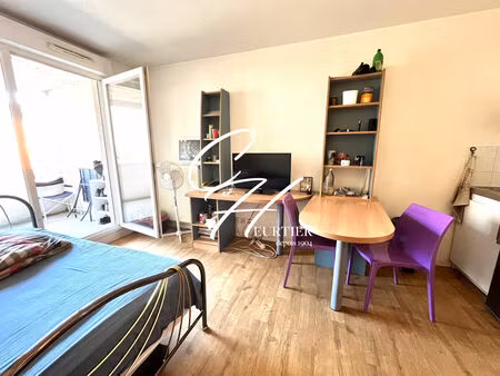 vente appartement 1 pièces 19m2 échirolles 38130 - 52000 € - surface privée