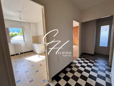 vente appartement 2 pièces 65m2 fontaine 38600 - 85000 € - surface privée