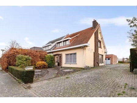 huis te koop in waarloos met 3 slaapkamers