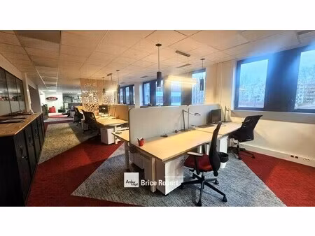a louer - le patio - bureaux en bon état - villeurbanne
