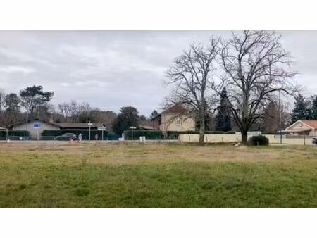 vente terrain 600 m² hostens (33125)