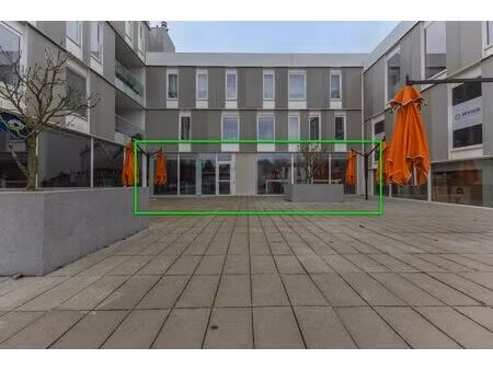 surface commerciale à vendre à bergensesteenweg 106 sint-pieters-leeuw (rbu96502)