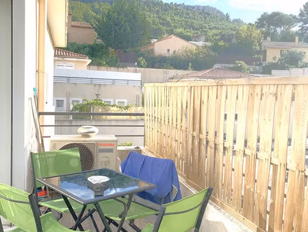 location appartement 2 pièces 42m2 roquefort-la-bédoule 13830 - 895 € - surface privée