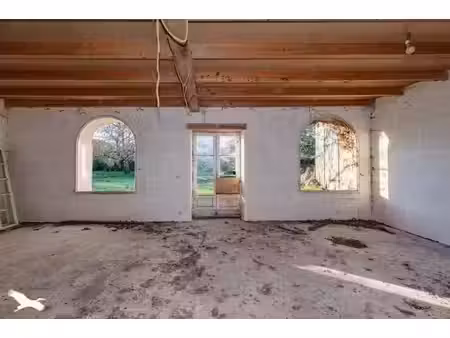 maison en pierre de 5 pièces principales