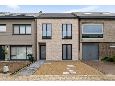 huis te koop in duffel met 3 slaapkamers