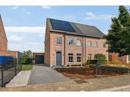 huis te koop in stabroek met 3 slaapkamers