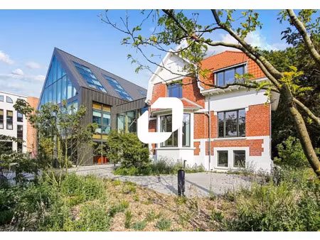 a louer  programme neuf de bureaux croise laroche