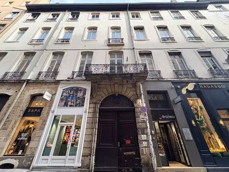 location bureau lyon 69002