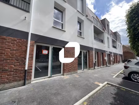 a vendre  surface neuve a amenager