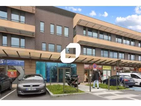 a louer  belles surfaces de bureaux renovee