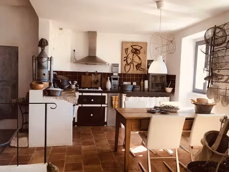 vente maison 5 pièces 140 m² à bonnieux (84480)  430 000 €