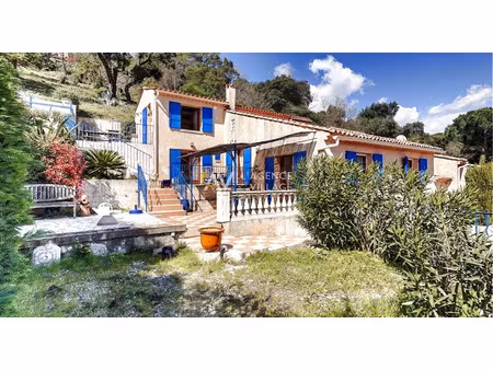 vente maison 5 pièces 135 m² à la garde-freinet (83680)  625 000 €