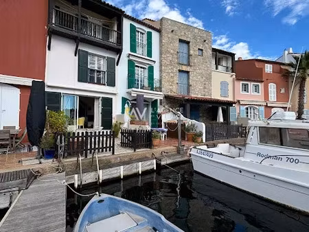 vente maison 5 pièces 106 m² à port grimaud (83310)  1 370 000 €