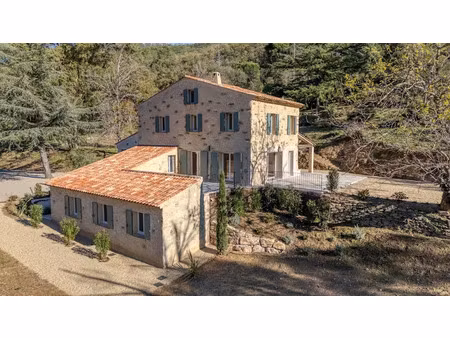 vente maison 7 pièces 194.29 m² à la garde-freinet (83680)  1 395 000 €