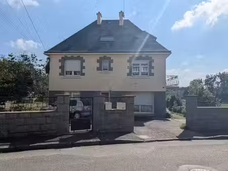 guemene sur scorff immeuble de rapport compose de 2 logements t3 et t5 jardin de 800m² env