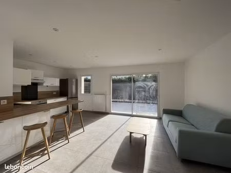 maison 3 pièces 80 m²