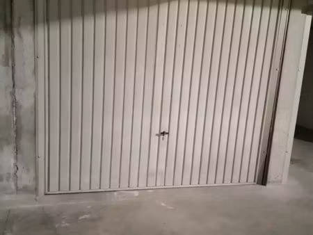 garage fermé -13m2-quartier bellecombe lyon 06