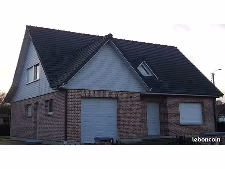 maison 3 chambres  2 sdb  garage  jardin clôturé