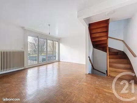 maison 5 pièces 90 m²