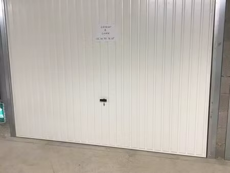 garage à louer