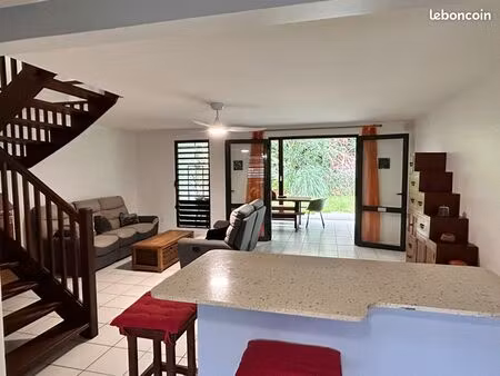 villa 4 pièces 80 m²