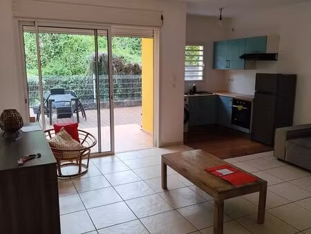 charmant t2 en centre ville du tampon