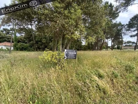 terrain constructible viabilisé à vendre