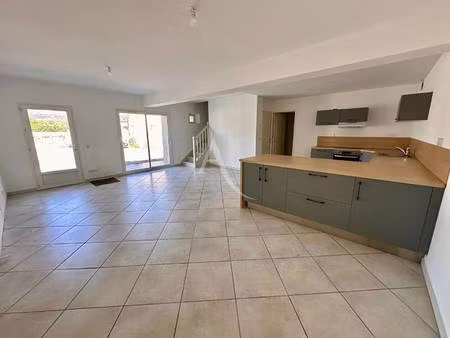 maison de ville à louer