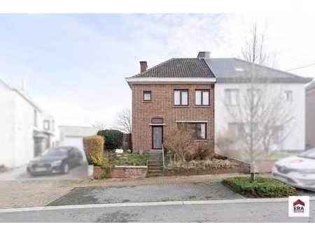 à vendre : maison rénovée à halle!