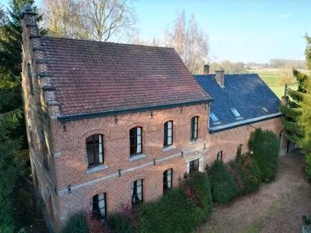 rare maison de caractère à vendre à lombise