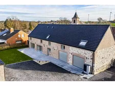 villa 6 ch  3 sdb  double garage  peb:a