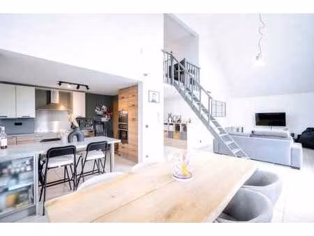 duplex 3 ch. avec garage et jardin commun