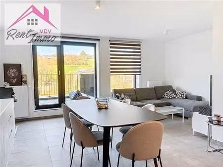 magnifique appartement de 92m² avec grande terrasse et empla