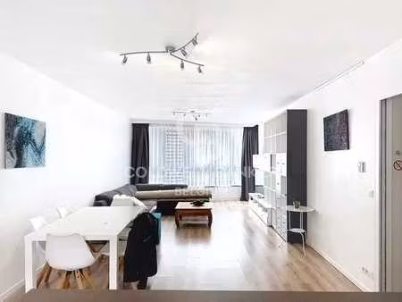 appt moderne meublé 2 chambres / proche de la gare du midi.