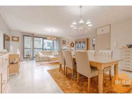 herzele - ruim triplexappartement in centrum