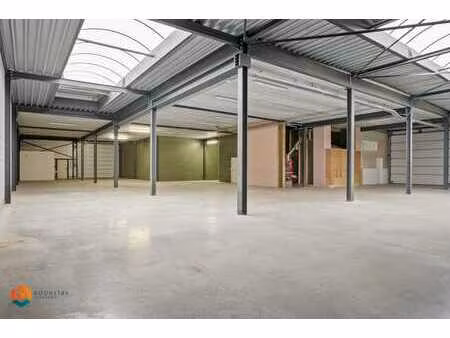 magazijn (625 m²) op toplocatie in sint-katelijne-waver