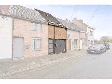 maison avec 2 chambres et jardin