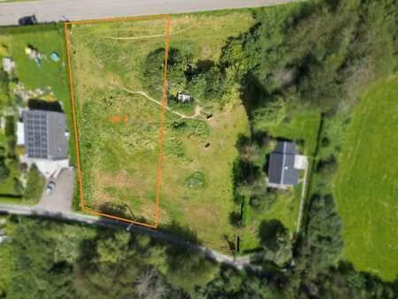 belle parcelle de terrain +/- 1.284 m² (zone d'habitat)