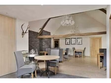 polyvalent handelspand met woning op topligging