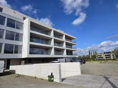 proche de visé : appartement 1 chambre concept connecté