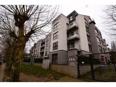 appartement deux chambres rénové avec parking