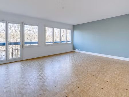 location appartement 5 pièces 125.14 m² à ville-d'avray (92410)  2 380 €