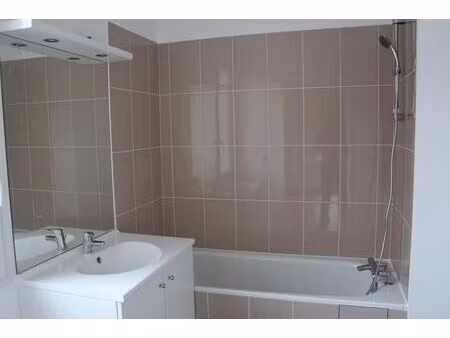 location appartement 2 pièces 39 m² à savigny-le-temple (77176)