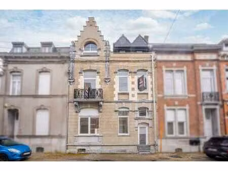 superbe appartement avec terrasse et jardin