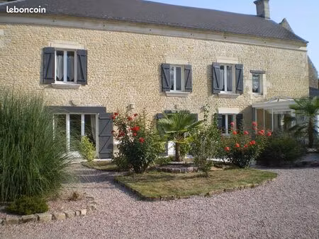 grande maison de caractere en pierre