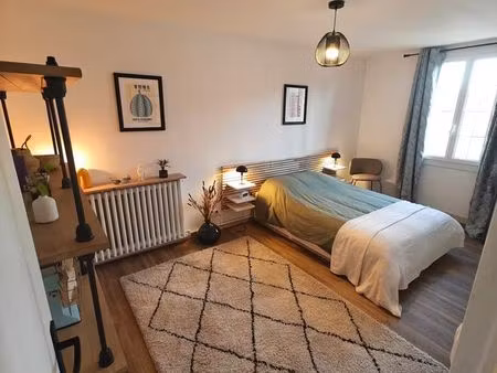 maison 95m2 meublée 3 chambres - petit jardin